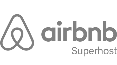 Airbnb Superhost logo